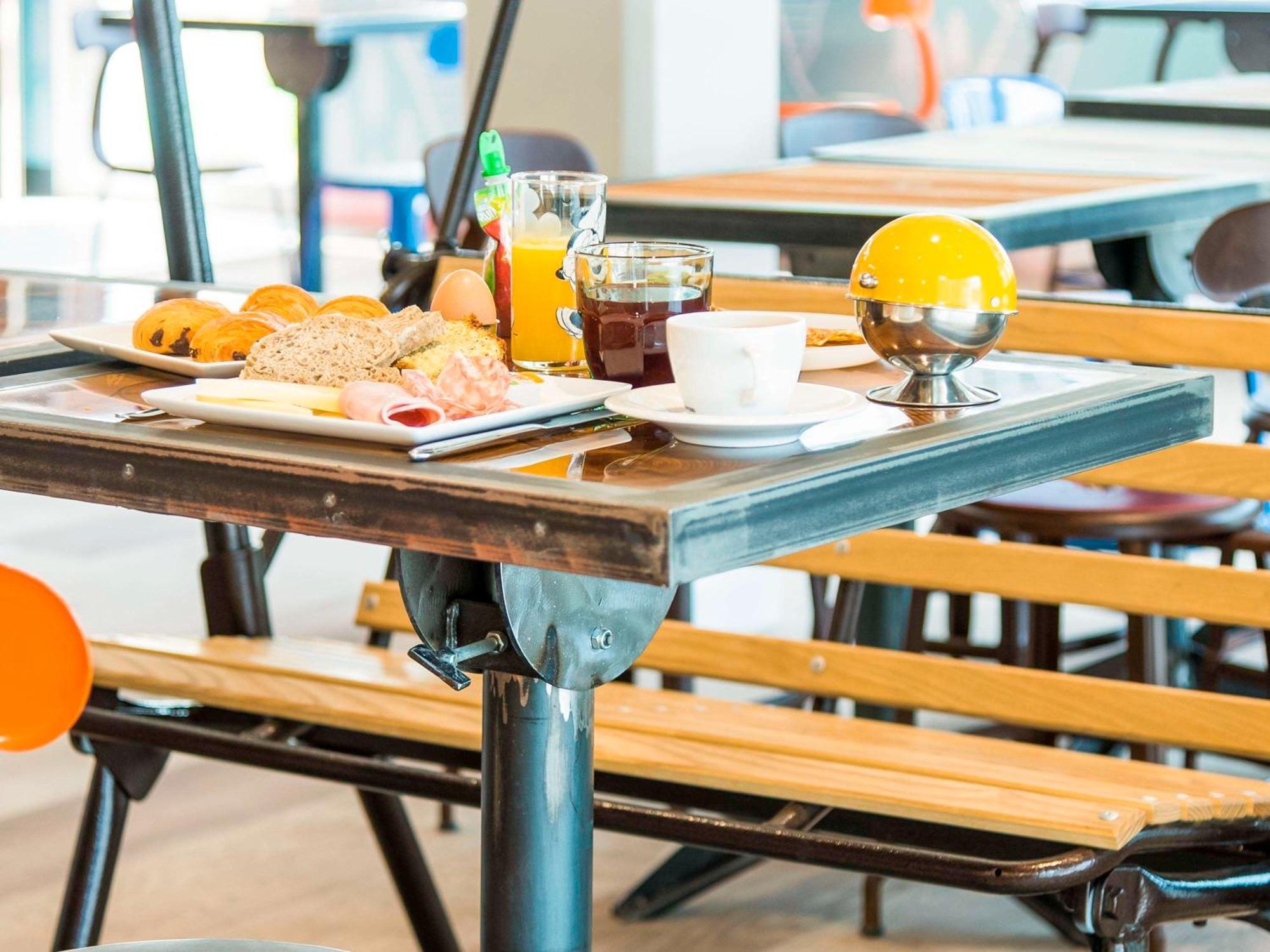Ibis Styles Sallanches Pays Du Mont-Blanc Buitenkant foto